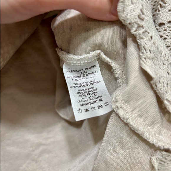 ✨$8 CLEAR-OUT✨ Ardene Crotchet Lace Knit Stretchy Cropped Long Sleeve Crop Top - Picture 8 of 9